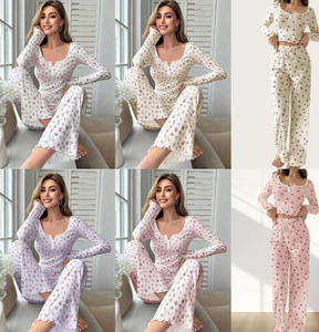 Estoque Limpo de Roupas por Atacado, Roupas para Homens e Mulheres, Pijamas Sexy a Preços Baixos - Product Image 4