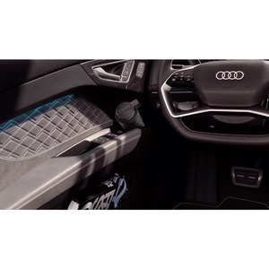 Pour Audi <span class=keywords><strong>Q4</strong></span> <span class=keywords><strong>E</strong></span>-<span class=keywords><strong>tron</strong></span> SUV électrique compact haut de gamme avec une autonomie de 520 km pour <span class=keywords><strong>quattro</strong></span> et Virtual Cockpit - Product Image 6