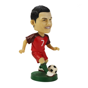 <span class=keywords><strong>Figura</strong></span> de Juguete de Resina Personalizada de <span class=keywords><strong>Cristiano</strong></span> <span class=keywords><strong>Ronaldo</strong></span>, Jugador de Fútbol, Pintada a Mano en 3D, Muñeco Cabezón, Estatua, Regalo Promocional, Super Artesanal - Product Image 3