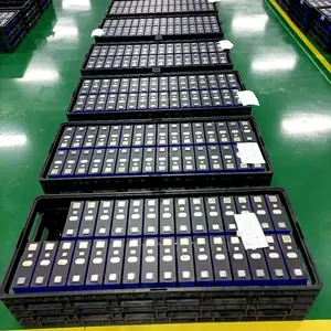 48 В <span class=keywords><strong>700Ah</strong></span> домашний Электрический вилочный погрузчик Солнечный аккумулятор Цилиндрический литий-ионный для <span class=keywords><strong>Lifepo4</strong></span> <span class=keywords><strong>700Ah</strong></span> - Product Image 6