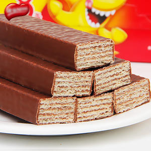 Biscotti Sandwich Rettangolari Nestlé Sweet Crispy 640g ai Gusti Cioccolato e Arachidi, Confezione da 24 Pezzi in Scatola e Sacchetto - Product Image 2