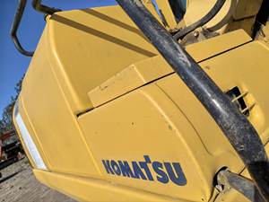 Excavadora Komatsu PC160-8 con pintura original, excavadora de cadenas Komatsu PC 160-8 de segunda mano disponible para venta inmediata. - Product Image 6