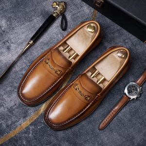 รองเท้าลำลองสไตล์ใหม่สุดหรูและทันสมัยสำหรับผู้ชาย เหมาะสำหรับใส่เดิน ทำจากหนังแท้คุณภาพระดับธุรกิจ - Product Image 3