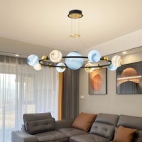 Lustre Planète Spatiale, Lampe Suspendue Étoile pour Salon, LED Moderne Minimaliste, Intensité Variable, Bleu Rouge, Métal Verre, 360 CRI 85