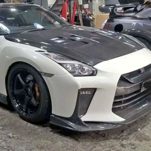 Lightweight Vented Carbon Fiber <b>Hood</b> for Nissan GT-R R35 2008-2020, Direct Bolt-on Replacement - Product Image 6