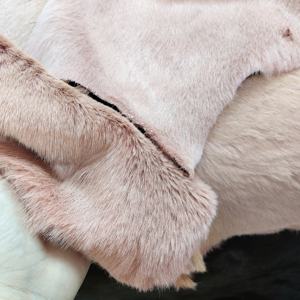 Matériau en peau de vache véritable en cuir de veau de couleur pure pour la fabrication de pantoufles de veste de sac - Product Image 4