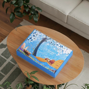 Custom Designed Wellpappe Geschenk box für Kleidung & Puppen 4C Prägung Drucken Free Shipping-50pcs MOQ Recycled Materials - Product Image 6