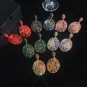 Pendientes de Botón con Forma de Mariposa Estilo Europeo Americano para Mujer, Populares, Exagerados, de Aleación de Zinc, con Cristales de Imitación, Joyería de Moda - Product Image 3