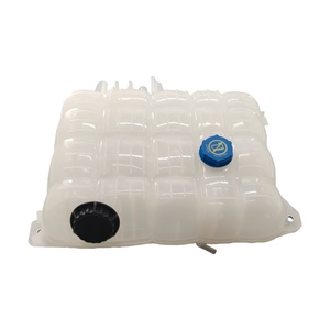 Piezas de Alta Calidad para el Sistema de Refrigeración de Camiones 23674076 21883433 22430043 21821826 Tanque de Expansión para Camión Volvo - Product Image 1