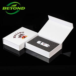 Venta al por mayor de diseño personalizado Festival de <span class=keywords><strong>Navidad</strong></span> caja magnética plegable de embalaje cesta de regalo caja de cartón con asa de cinta - Product Image 2