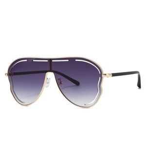 Gafas de Sol de una Pieza Extra Grandes con Marco Hueco para Mujer, Gafas de Sol de Marca de Lujo con Forma Especial para Damas - Product Image 2