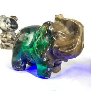 Natürlicher Kristall Einzigartige große Schnitzereien Vulkane Drachenkopf Kristall Handwerk Glänzende Fluoreszenz Elefant Tier für die Dekoration - Product Image 5