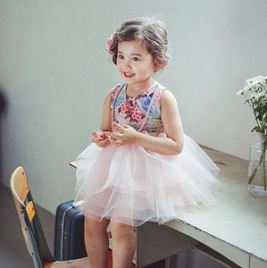 Vestido de Fiesta al por Mayor para Niñas con Diseño de Princesa y Tutú - Product Image 4