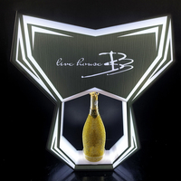 Présentoir à vin moderne en diamant KTV avec siège de base lumineux Présentateur de bouteilles de fête en boîte de nuit pour le service