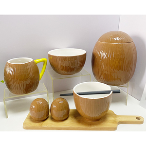 Vente chaude Personnalisé Original 3D Noix de Coco Forme Café En Céramique <span class=keywords><strong>Tasse</strong></span> À La Main <span class=keywords><strong>Tasse</strong></span> <span class=keywords><strong>Avec</strong></span> Poignée Et Logo - Product Image 1