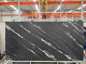 Calme or noir dalle de porcelaine du Brésil pierre frittée pour hôtels résidences murs de fond escaliers chambres dessus de table - Product Image 6