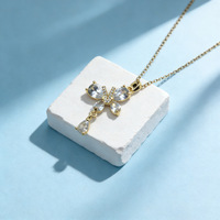 Collier Papillon Coloré en Zircon Tendance avec Pendentif Gland, Chaîne en Cuivre Style Forêt Douce, Bijou Unisexe