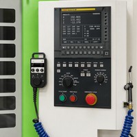 Centre d'usinage vertical CNC 5 axes VMC855, machine de fraisage de métaux, système de précision BT40 GSK pour la fabrication de moules et l'aérospatiale