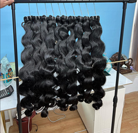 Fournisseurs de Cheveux Vierges Cambodgiens en Gros – Lots de Tissages de Cheveux Alignés avec les Cuticules, Non Traités, 100% Cheveux Humains Bruts Cambodgiens