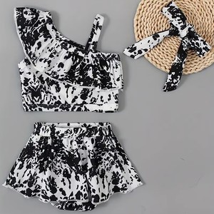 <span class=keywords><strong>Maillot</strong></span> de <span class=keywords><strong>bain</strong></span> motif encre couleur Clash pour enfant en bas âge haut à une épaule et short à jupe ensemble <span class=keywords><strong>maillot</strong></span> de <span class=keywords><strong>bain</strong></span> extensible <span class=keywords><strong>maillot</strong></span> de <span class=keywords><strong>bain</strong></span> bébé <span class=keywords><strong>fille</strong></span> - Product Image 4