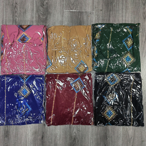 Abito intero da donna con perline, vestaglia con cappuccio, Abaya islamica musulmana, elegante abito da preghiera, caftano, indumento in tessuto crepe. - Product Image 2