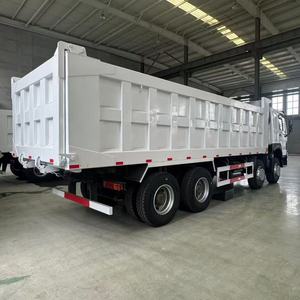 Nouveau camion benne lourd HOWO 8x4 à conduite à gauche avec 12 roues, moteur diesel Weichai, normes d'émission Euro 2/Euro 3 pour les opérations en Afrique - Product Image 2