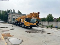 Grue de camion hydraulique XCT25L5 d'occasion de 25 tonnes, grue mobile de ramassage QY25K5D de 25 tonnes