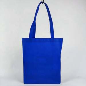 Sac de t-shirt non tissé pour la fête sac à provisions pliable bleu sac fourre-tout non tissé cadeau de bonbons non tissé réutilisable - Product Image 1