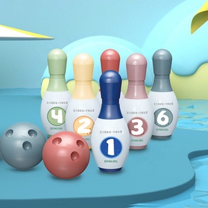 Nouveau <span class=keywords><strong>jeu</strong></span> <span class=keywords><strong>de</strong></span> bowling dinosaure coloré <span class=keywords><strong>en</strong></span> plastique pour enfants, idéal pour l'intérieur et l'extérieur, collection 2024, vente chaude - Product Image 3