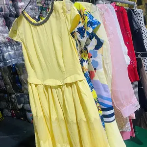 뜨거운 판매 가을 반팔 드레스 제조 업체 헌 옷 도매 직판