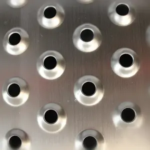 캐나다 탄소 강철/스테인리스/알루미늄 미끄럼 방지 미끄럼 방지 둥근 구멍 관통되는 금속 장 안전 격자판