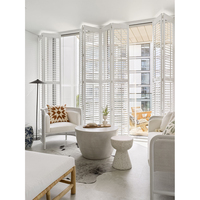 Volets de plantation en bois blanc moderne réglable pour hôtel fenêtres portes cour jardin persienne personnalisée fenêtres maisons