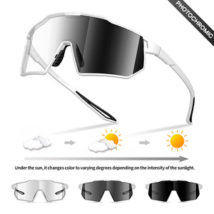 Occhiali da sole sportivi personalizzati del produttore con lenti fotocromatiche polarizzate per ciclismo, pickleball, corsa, pesca e sicurezza (da uomo) - Product Image 1