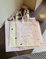 Precio de fábrica Logotipo personalizado Impreso Plástico Troquelado Gracias Carrier Compras Embalaje Bolsas de plástico Embalaje Gaement