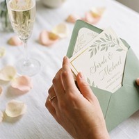 Conjunto de Invitaciones de Boda Personalizadas |   Papel Kraft y Cartón con Estampado Dorado en Relieve para Organizadores de Bodas