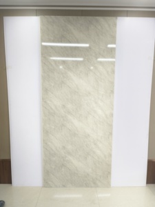 Panneau mural de douche en PVC effet marbre Carrera 1/1,2 m, qualité supérieure, imperméable, finition UV, panneau décoratif pour salle de bain - Product Image 3
