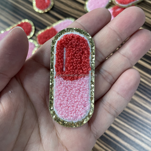 Parche de pastillas rosa con lentejuelas de diseñador personalizado Chenille sublimación <span class=keywords><strong>hierro</strong></span> <span class=keywords><strong>en</strong></span> parches de prensa de calor para bolsas - Product Image 4