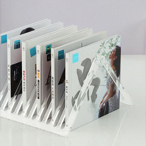 Nhà máy tùy chỉnh CD Vinyl kỷ lục lưu trữ giá rõ ràng Acrylic Vinyl kỷ lục hiển thị đứng tam giác người giữ cuốn sách - Product Image 3