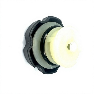 ฝาปิดน้ำมันเครื่องสีดำ PA66-GF30 สำหรับเชฟโรเลต บูอิค 12590905  SAE 10W-30 - Product Image 3