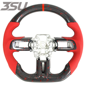 พวงมาลัยรถยนต์หนังแท้คาร์บอนไฟเบอร์แบบกำหนดเองสำหรับฟอร์ด มัสแตง จีที รุ่นปี 2018-2023 - Product Image 1
