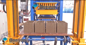 Máquina para fabricar bloques de ladrillo de enclavamiento de hormigón completamente automática, fabricante de piedra de losa de baldosas de pavimentación con componentes PLC de núcleo - Product Image 6