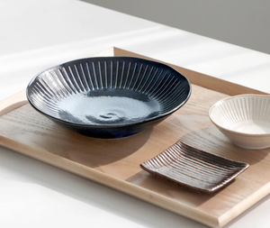 Assiette creuse en céramique à rayures verticales de style nordique, grande capacité, résistante à la chaleur, pour soupes, salades et pâtes, vente en gros - Product Image 5