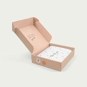 Boîtes cadeaux en papier d'emballage postal personnalisées cartons en carton ondulé solide boîte postale d'expédition cosmétique pour paquet de vêtements - Product Image 4