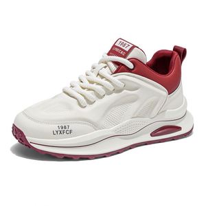 รองเท้ากีฬาดีไซน์หรูหราทันสมัย พร้อมวัสดุตาข่ายระบายอากาศ พื้นรองเท้าแบบ Air Cushioning พื้นหนา รองเท้าลำลอง รองเท้าสเก็ตบอร์ดที่ทนทาน - Product Image 1