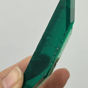 Esmeraldas de Cultivo Hidrotermal, Gemas Colombianas Sueltas Sin Cortar, Material de Esmeraldas - Product Image 6