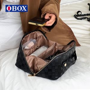 Trousse de maquillage OBOX à carreaux, grande capacité, portable, avec poignée souple, motif écossais marron et noir - Product Image 4