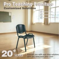 Chaise d'étudiant moderne et durable avec accoudoirs, siège et dossier en plastique noir, structure métallique robuste pour salle de classe