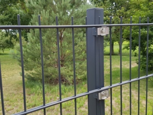 Luxus-Gartenzaun: Details zum Doppelstabmattenzaun, Gittermatten, Doppelstabmatten-Zaun in Grau mit Eckpfosten für den Garten - Product Image 2