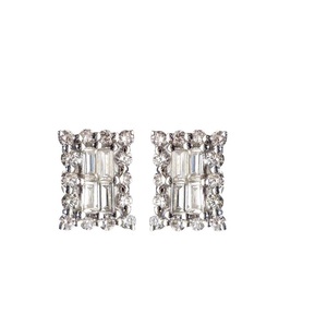 Boucles d'oreilles clous tendance en or blanc massif 18 carats avec diamants véritables taille baguette pour femme, idéales pour fiançailles et soirées – Vente en gros directe usine Chine - Product Image 1
