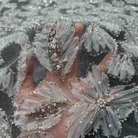 Tissu de robe de mariée haut de gamme brodé, sequins floraux, perles, utilisation estivale, largeur 130 cm, taille unique, teignable, origine Guangdong, pour sacs